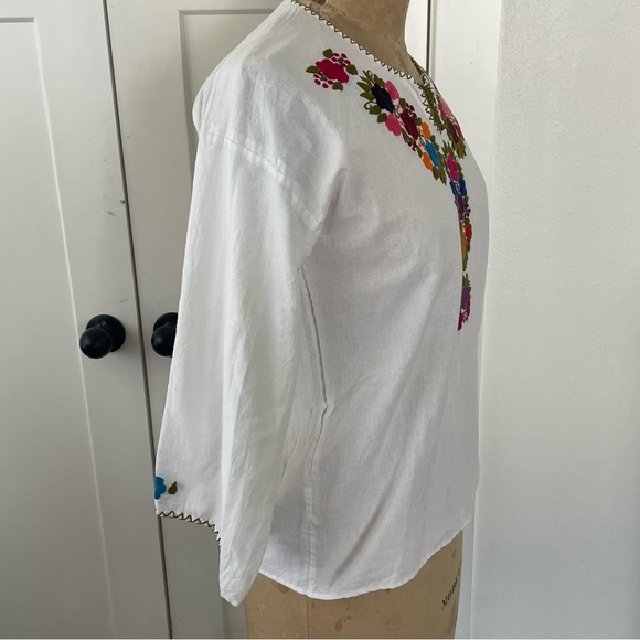 Embroidered Authentic Mexican Shirt M/L - Picture 2 of 10